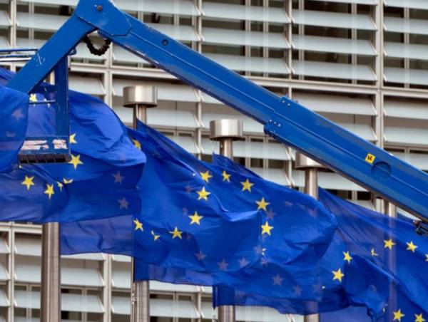 ΕΕ: Επέτειος 20 ετών από την υπογραφή της Συνθήκης Προσχώρησης 10 χωρών