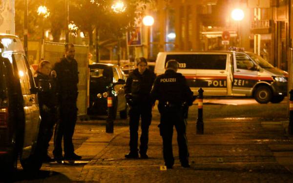 Μεγαλώνει ο απολογισμός των νεκρών από την επίθεση στη Βιέννη - Υπέκυψε ακόμα ένας τραυματίας