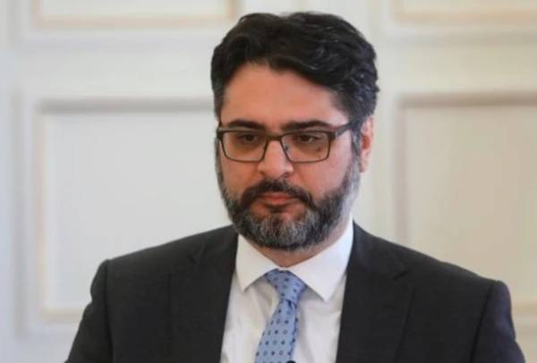 Λειτουργεί ξανά η ελληνική Πρεσβεία στο Κίεβο - Ανέλαβε ως επιτετραμμένος ο Μ. Ανδρουλάκης