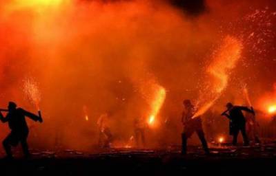 Κάψιμο του Ιούδα και Σαϊτοπόλεμος στη Μεσσήνη