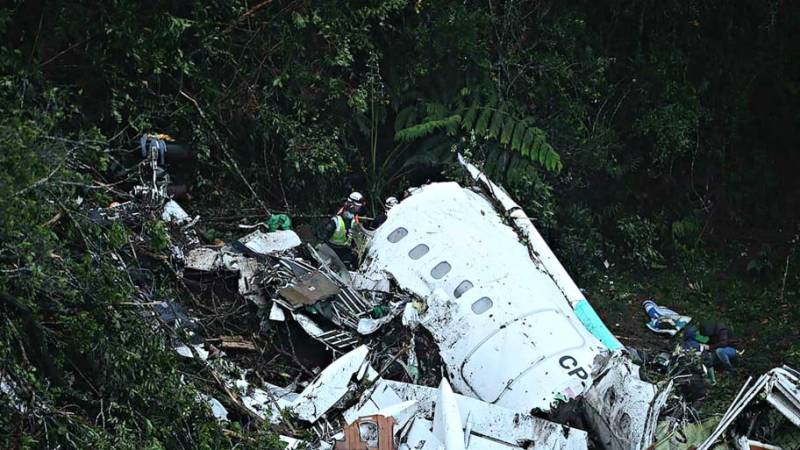 Κολομβία: Συντριβή αεροσκάφους σε συνοικία της πόλης Μεντεγίν