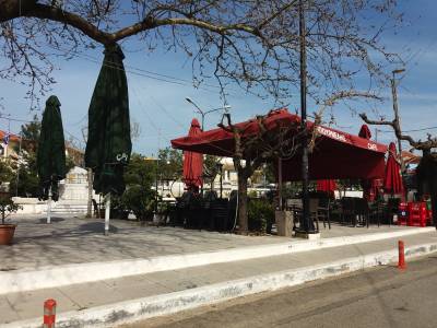 Παράταση για ανάπλαση κεντρικής πλατείας Χώρας