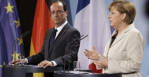 Μέρκελ: Θα κάνουμε το παν για να παραμείνει η Ελλάδα στην Ευρωζώνη
