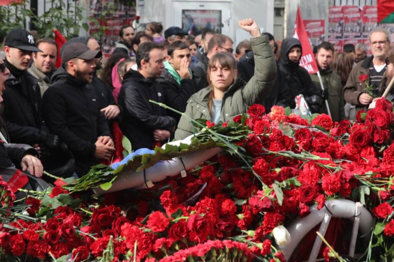 Κορυφώνονται οι εκδηλώσεις μνήμης για το Πολυτεχνείο (βίντεο)