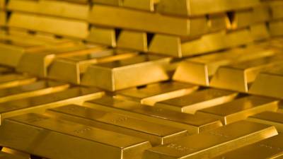 Η τιμή του χρυσού έσπασε για πρώτη φορά το φράγμα των 4.500 δολαρίων ανά ουγγιά