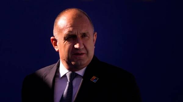 Βουλγαρία: Πρόωρες εκλογές για τις 2 Οκτωβρίου προκήρυξε ο Ράντεφ