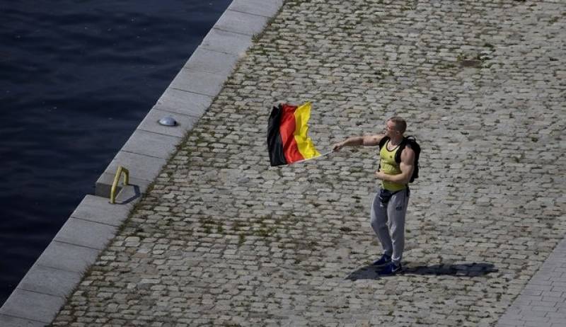 Γερμανία: Μειώθηκαν κατά 70% οι αιτήσεις για τη χορήγηση ασύλου το 2017