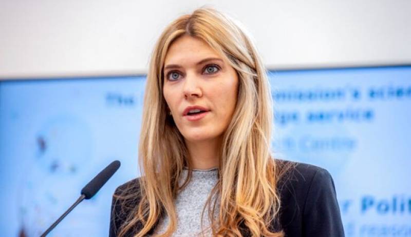 Εύα Καϊλή: Αναβλήθηκε επ' αόριστον η συμπληρωματική απολογία της (βίντεο)