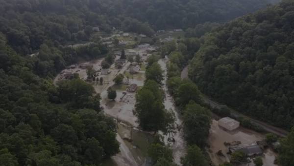 ΗΠΑ: 44 άνθρωποι πιθανόν αγνοούνται έπειτα από πλημμύρα στη Βιρτζίνια