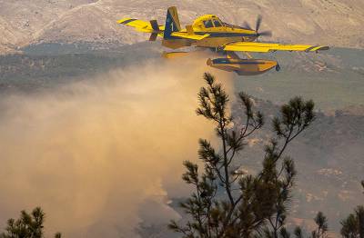 Κάρυστος: Ανεξέλεγκτο το μέτωπο προς το Λιβάδι