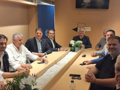 Συνάντηση Πτωχού με δημάρχους της Μεσσηνίας: Στο επίκεντρο χρηματοδοτικά προγράμματα και έργα