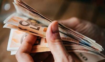 Voucher σε ανέργους: «Βροχή» οι αιτήσεις για τα 1.000 ευρώ