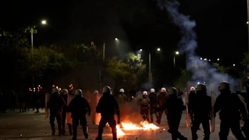 Θεσσαλονίκη: Επίθεση με μολότοφ δέχτηκαν αστυνομικές δυνάμεις