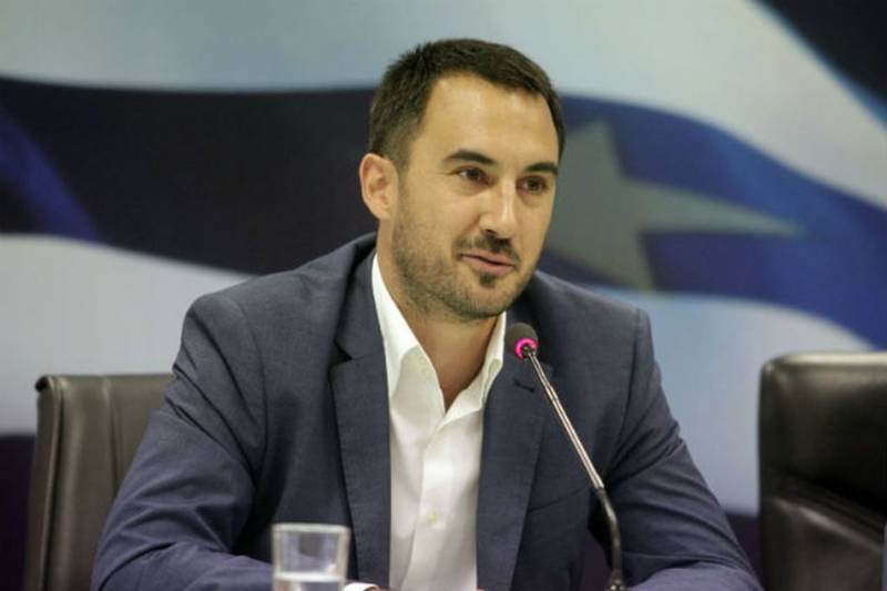 Ερώτηση Χαρίτση για τις εργασίες στην παραλία της Ελαίας