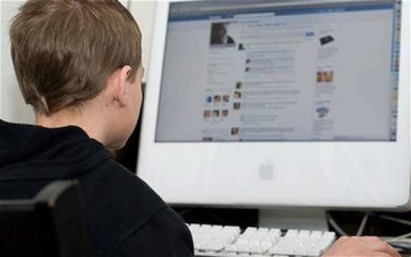 Παράνομη σύντομα η πρόσβαση σε σελίδες κοινωνικής δικτύωσης για παιδιά κάτω των 16 ετών