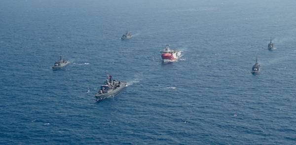 Τουρκικό ΥΠΕΞ: Η Ελλάδα να αποσύρει τα πλοία της από την ανατολική Μεσόγειο