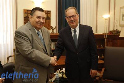 Καλαμάτα: Νίκα στηρίζει στην Περιφέρεια Πελοποννήσου ο Γ. Καρατζαφέρης (βίντεο)