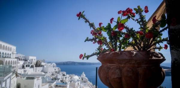 Τουρισμός για όλους - Ζαχαράκη: Περισσότερα τα καταλύματα και οι δικαιούχοι