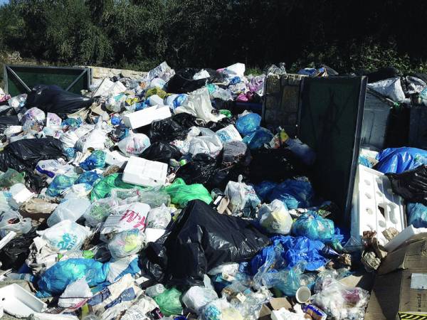 Για τα σκουπίδια στην Αβία 