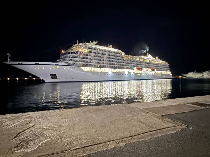 Το κρουαζιερόπλοιο «Viking Sea» στο λιμάνι της Καλαμάτας - 898 επιβάτες στην πόλη