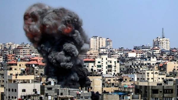 Βομβαρδισμοί του Ισραήλ στη Γάζα σε αντίποινα για εκτόξευση ρουκέτας