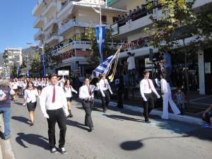 Χωρίς... παρατράγουδα η παρέλαση στην Καλαμάτα (βίντεο και φωτογραφίες)