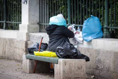 “Ζω σε μια γειτονιά που την μυρωδιά της σήψης την μυρίζεις από ζωντανούς”