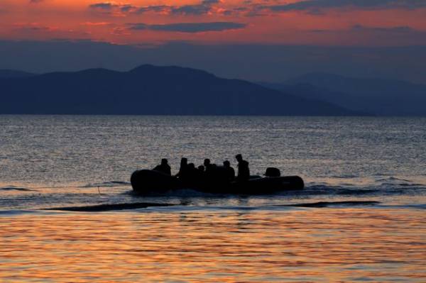 Λέσβος: Διάσωση 51 προσφύγων μετά την ανατροπή βάρκας
