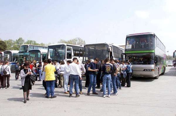 Παράταση για τη μεταφορά μαθητών στη Μεσσηνία