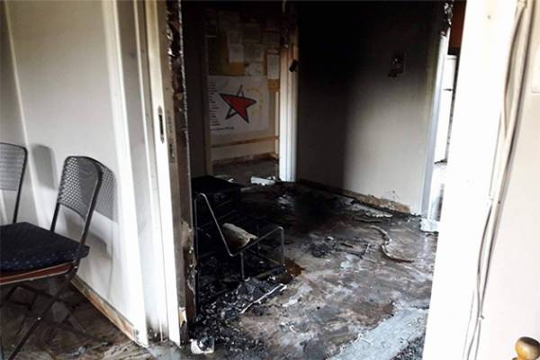 Ρέθυμνο: Πυρκαγιά στα γραφεία του ΣΥΡΙΖΑ