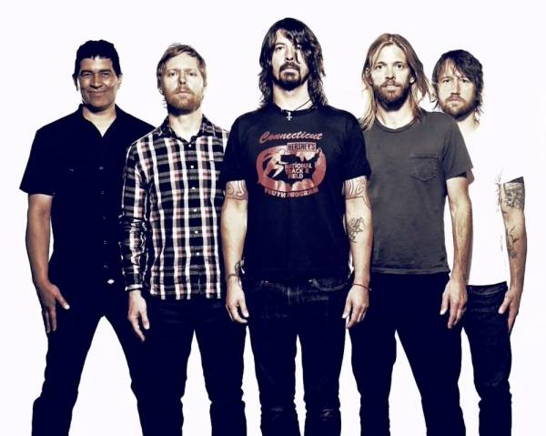 Οι Foo Fighters στο Ηρώδειο μόνο με... προσκλήσεις (βίντεο)