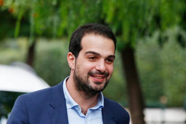 Σακελλαρίδης: "Η κυβέρνηση δεν εκβιάζεται με τελεσίγραφα"
