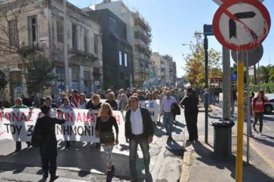 ΑΔΕΔΥ και Εργατικό διαδηλώνουν για το ασφαλιστικό
