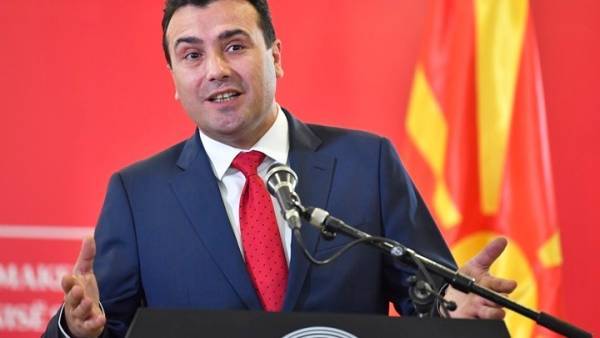 Βόρεια Μακεδονία: Παραιτείται από πρωθυπουργός ο Ζόραν Ζάεφ