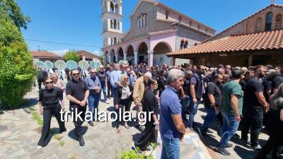 Θρήνος στην κηδεία του 30χρονου Στέφανου που πνίγηκε στη Λευκάδα (βίντεο)