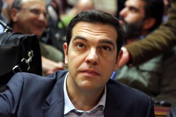 Τσίπρας: "Η Ελλάδα βρίσκεται στο κατώφλι μιας ιστορικής αλλαγής"