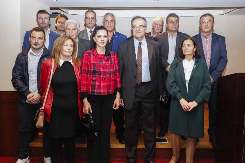 Καλαμάτα: Δεκατέσσερις ακόμα υποψηφίους ανακοίνωσε ο Κοσμόπουλος (βίντεο)