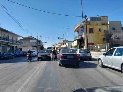 Μποτιλιάρισμα και ταλαιπωρία από την ασφαλτόστρωση στο Ασπρόχωμα