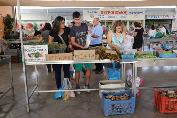 Αγορά τοπικών προϊόντων Ταϋγέτου στην Κεντρική Αγορά Καλαμάτας (φωτογραφίες)