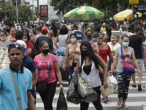 Βραζιλία: 50,630 κρούσματα, 978 θάνατοι από κορονοϊό το τελευταίο 24ωρο