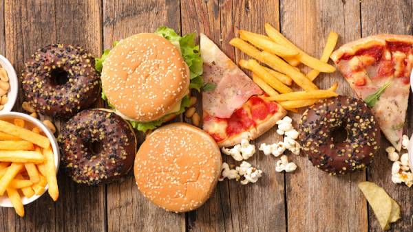 Έρευνα: Η κακή διατροφή προκαλεί περισσότερους θανάτους από ό,τι το κάπνισμα