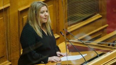 Μ. Συρεγγέλα: Καταπολεμούμε τον σεξισμό στην εργασία