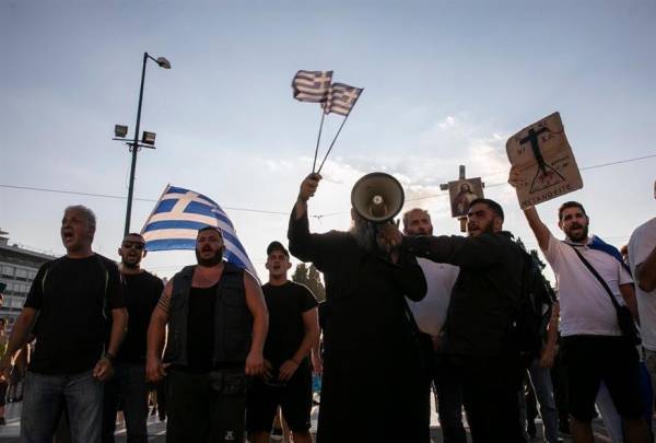 Αρνητές κορονοϊού: 3 βασικοί πυρήνες στην Ελλάδα - «Αυτοδικία κατά των μέτρων» το σύνθημα