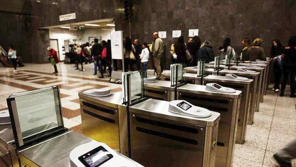 Ηλεκτρονικό εισιτήριο: Σταδιακό κλείσιμο των πυλών σε σταθμούς του Μετρό