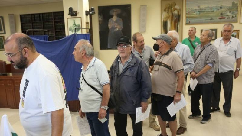 ΠΑΣΟΚ-ΚΙΝΑΛ: 65.671 ψήφισαν μέχρι τις 11 το πρωί - Οι δηλώσεις των υποψηφίων (Βίντεο)