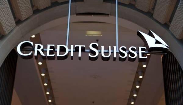 Σκάνδαλο Credit Suisse: Η τράπεζα διαψεύδει ότι εμπλέκεται με εγκληματίες και διεφθαρμένους πολιτικούς (βίντεο)