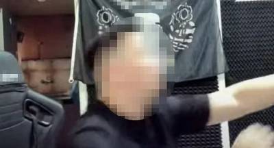 Σοκάρουν τα θύματα του youtuber: «Με χτυπούσε άσχημα, με έφτυνε, πλήρωναν 10 ευρώ για να με χαστουκίσει» (βίντεο)