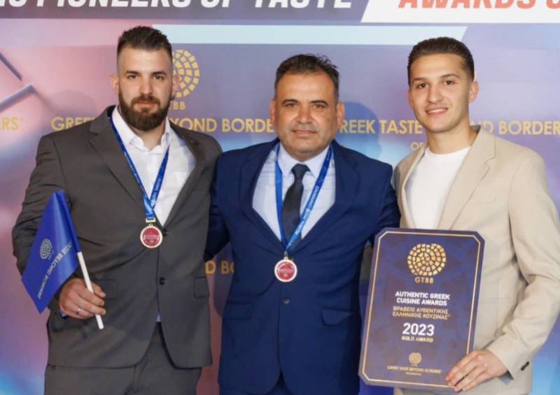 «Βραβείο Αυθεντικής Ελληνικής Κουζίνας» στο «Παλιακόν»