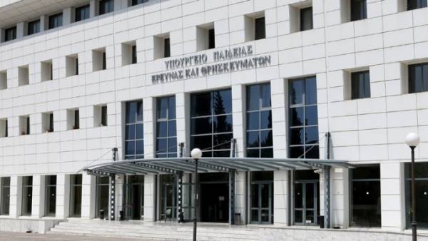 Υπ. Παιδείας: Κατατέθηκαν νομοθετικές ρυθμίσεις για τα Πρότυπα και Πειραματικά Σχολεία και τα ΑΕΙ