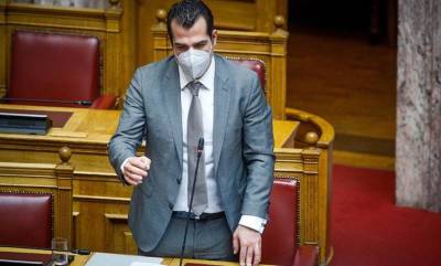 Θάνος Πλεύρης: Μεγαλύτερη η υποχρέωση των γιατρών και νοσηλευτών να εμβολιαστούν